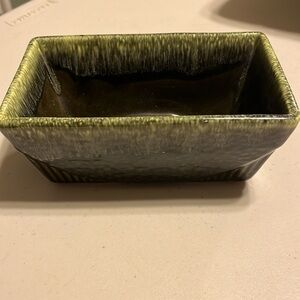 Vintage ceramic planter dark green retangular structured USA75 multi green tones